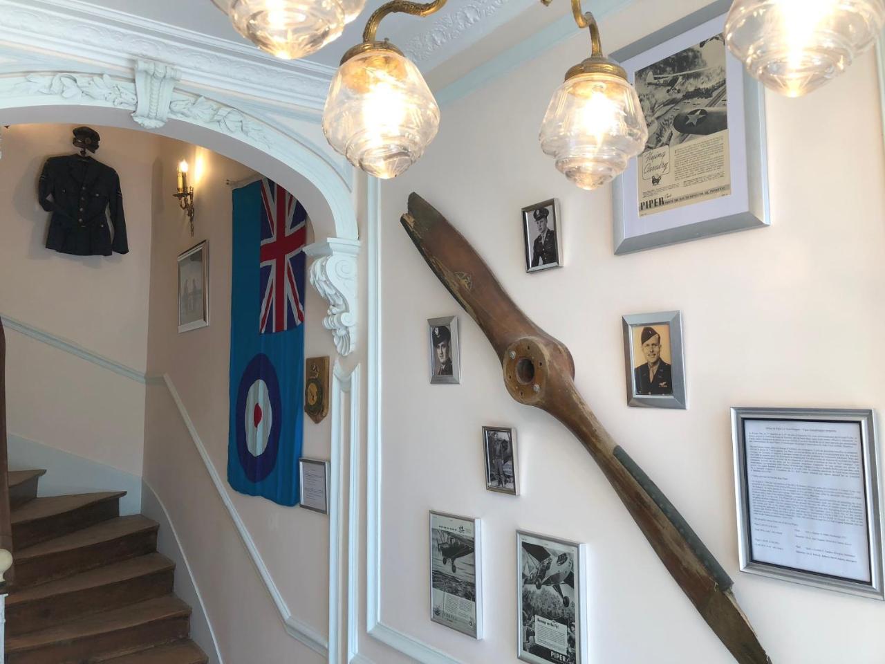 Dday Aviators Le Manoir Hotel Arromanches-les-Bains Ngoại thất bức ảnh