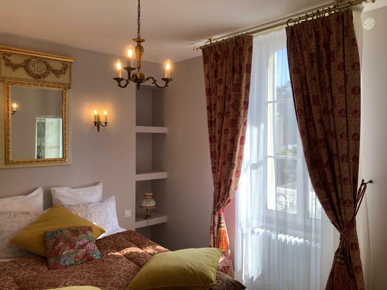 Dday Aviators Le Manoir Hotel Arromanches-les-Bains Ngoại thất bức ảnh